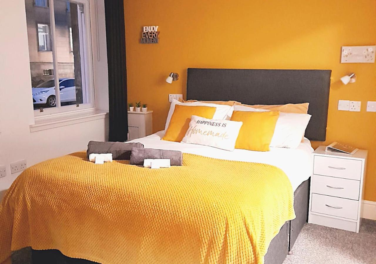 Double Ensuite Bedroom Near Edinburgh Kirkcaldy