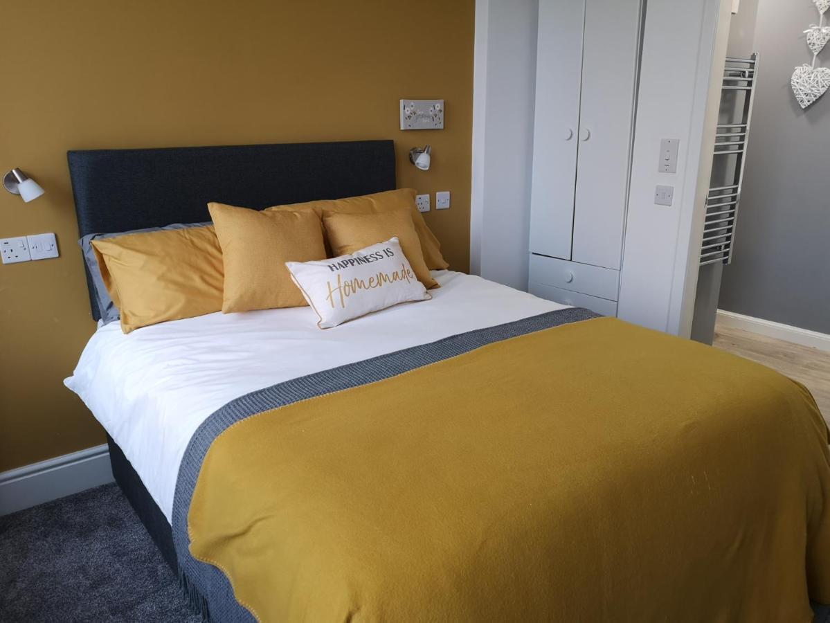 Double Ensuite Bedroom Near Edinburgh * Kirkcaldy